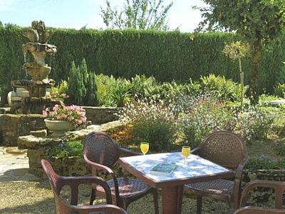 Logis Relais Des Monedieres Seilhac Exterior photo