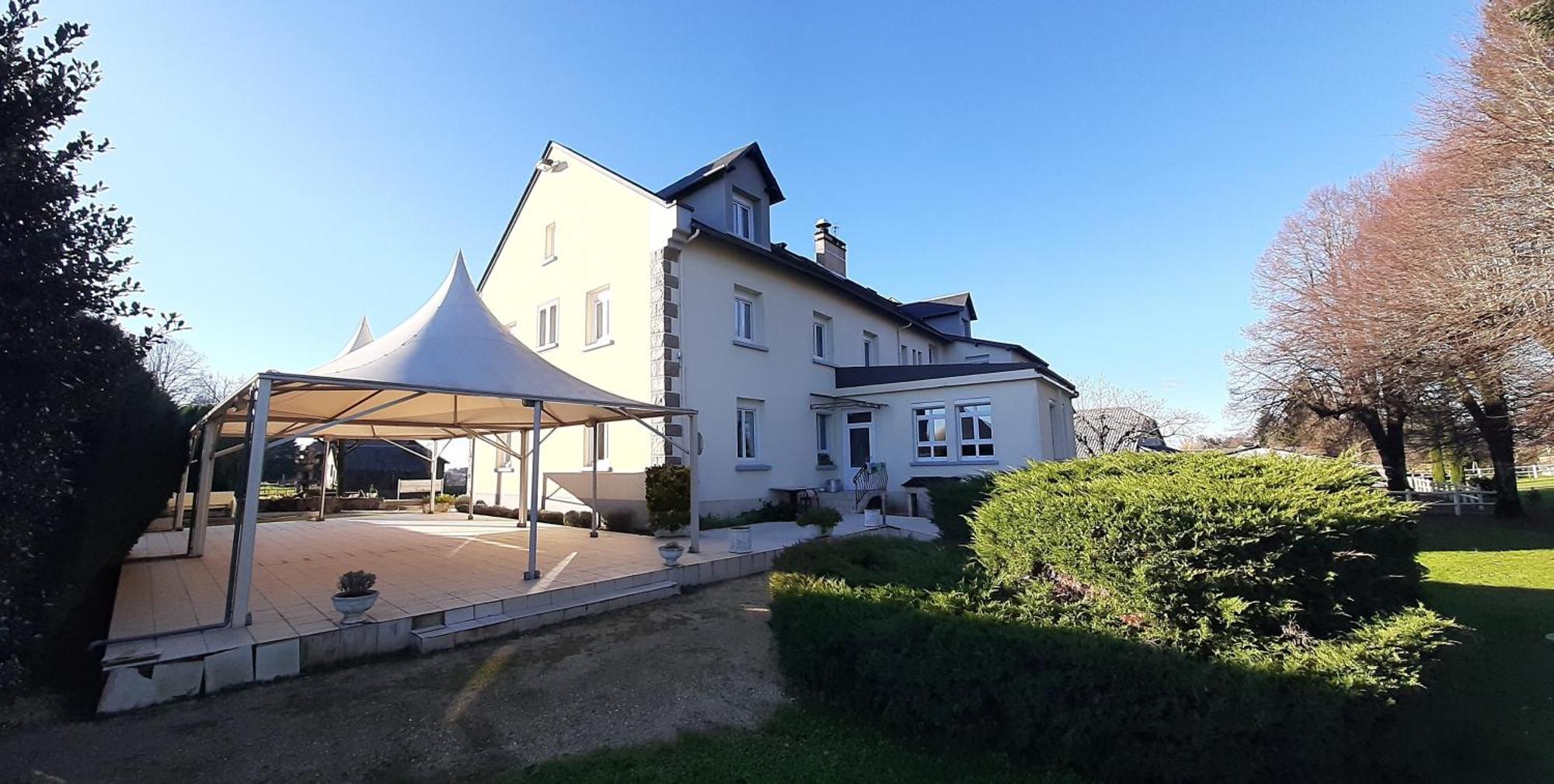 Logis Relais Des Monedieres Seilhac Exterior photo